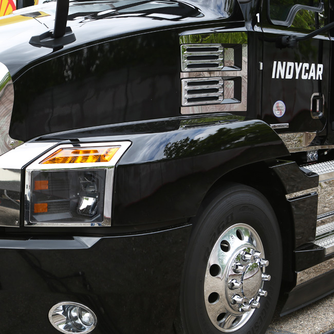 Truck-Lite Headlamp for Mack Trucks